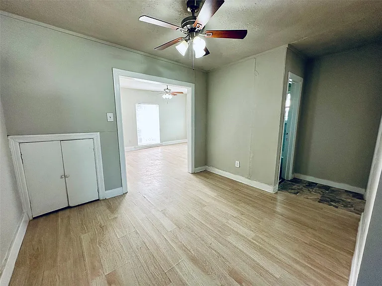 1 Sidney St #1 — Photo 6