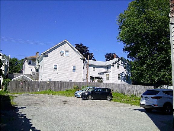 4th image of 54 1st Ave