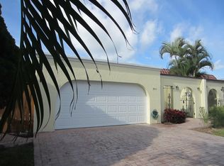 3922 SE Fairway E, Stuart, FL 34997