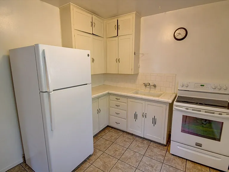 446 Chacoma Pl SW — Photo 4