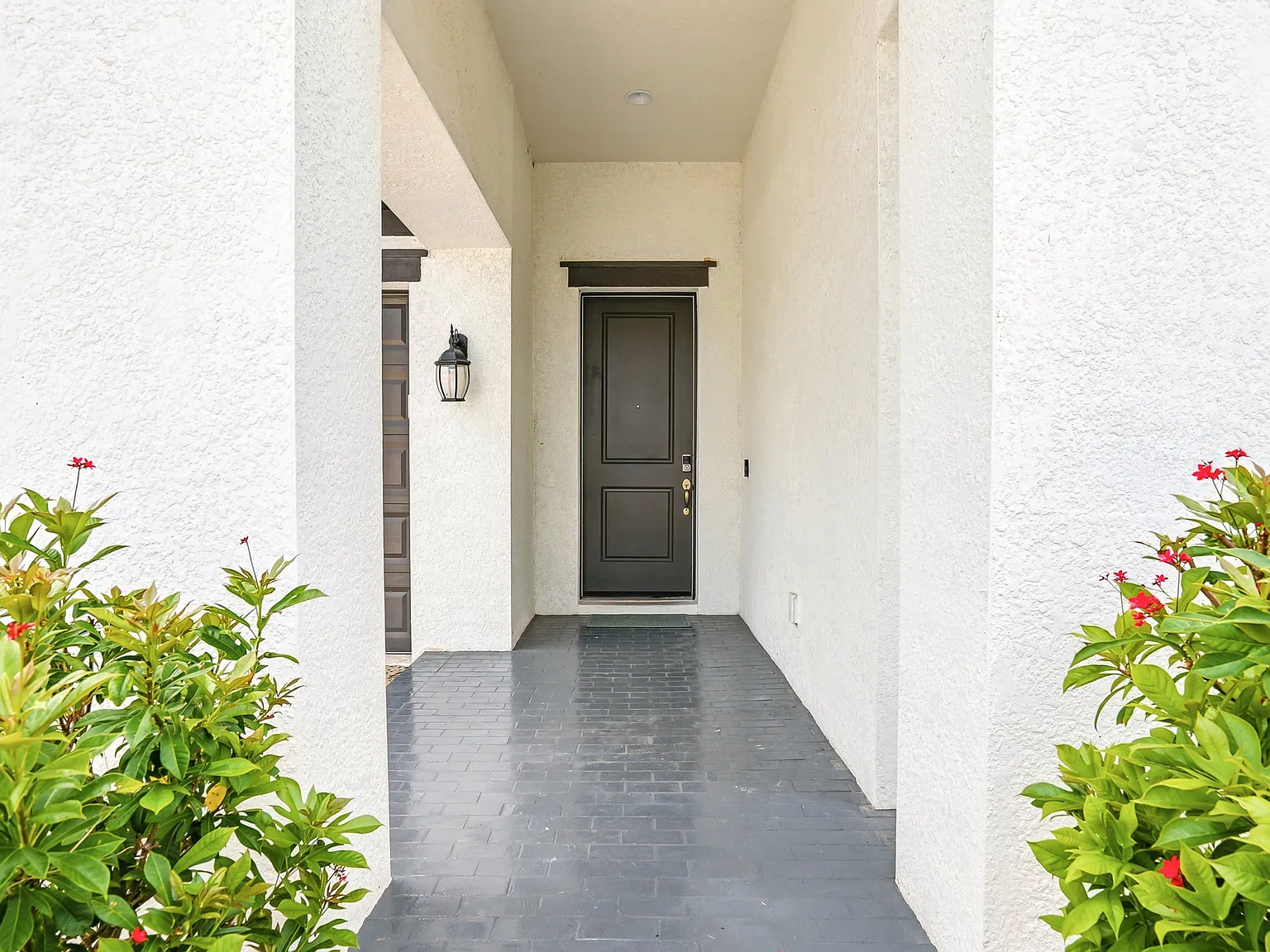 3 bed, 1901 sqft, $3,500 — Photo 3
