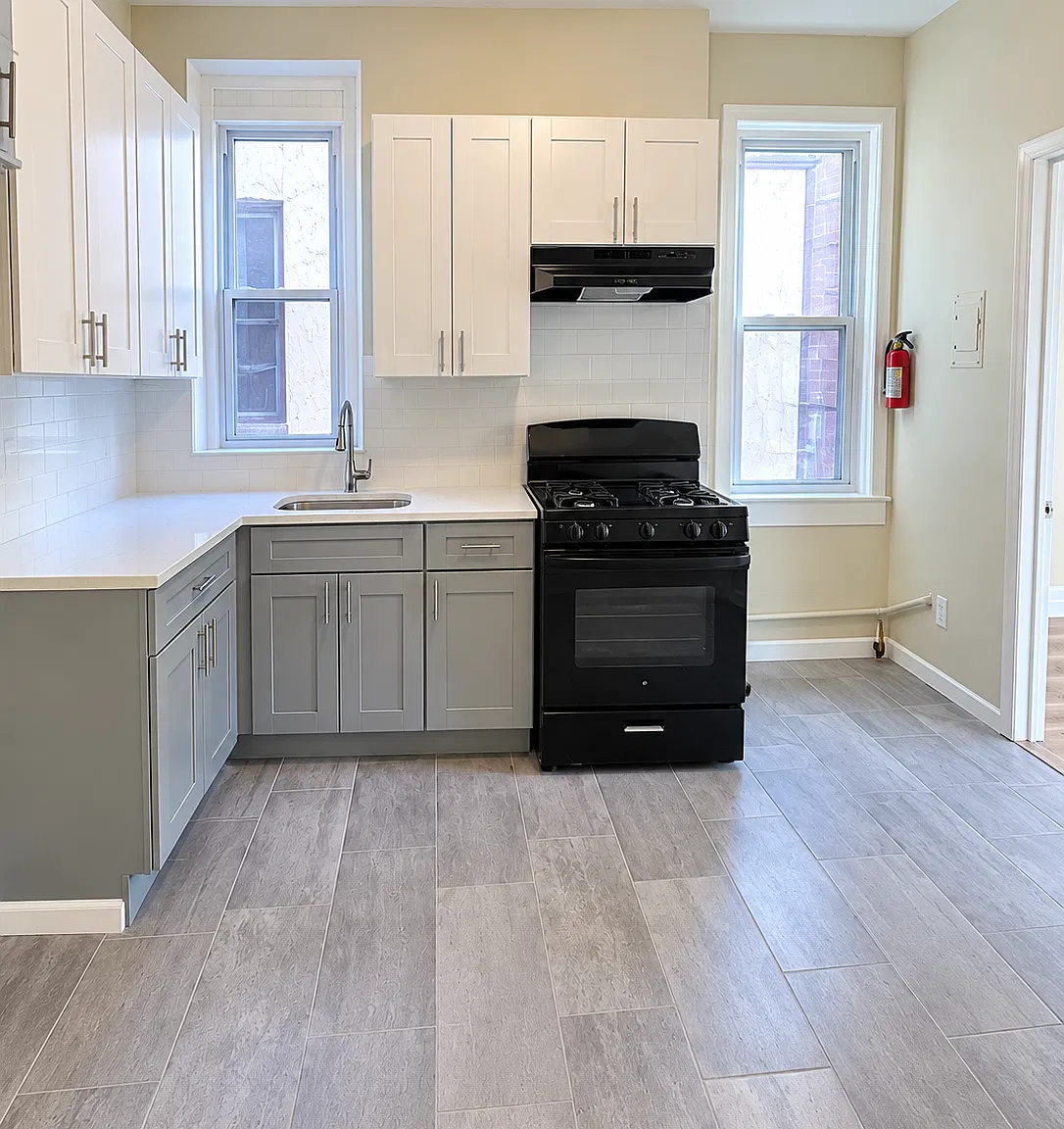 2 bed, 800 sqft, $1,600 — Photo 1