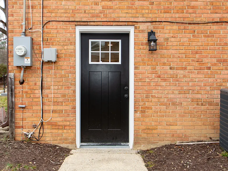 11 Arthur Dr W — Photo 9