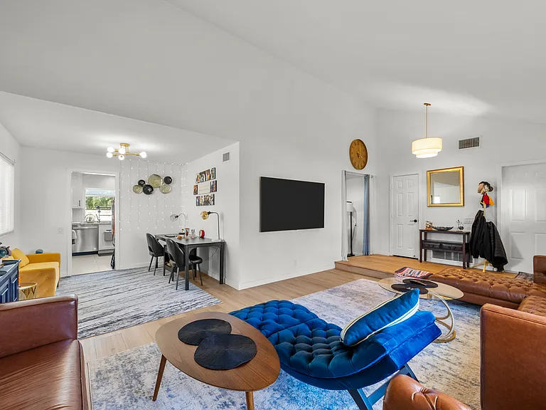 3066 Apache Cir — Photo 17