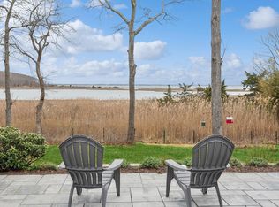 166 Newtown Rd, Hampton Bays, NY 11946