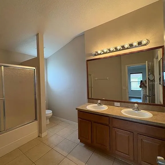10907 Derringer Dr — Photo 16