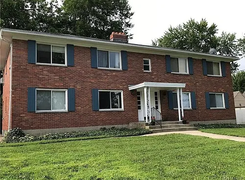 562 East Dr Photo 1