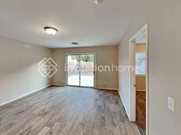 4th image of 9117 White Eyes Ave