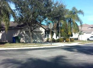 11887 SW 8th St, Pembroke Pines, FL 33025