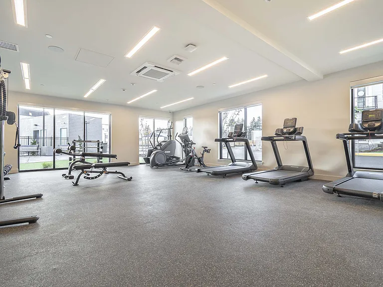 Alta University Place — Photo 25