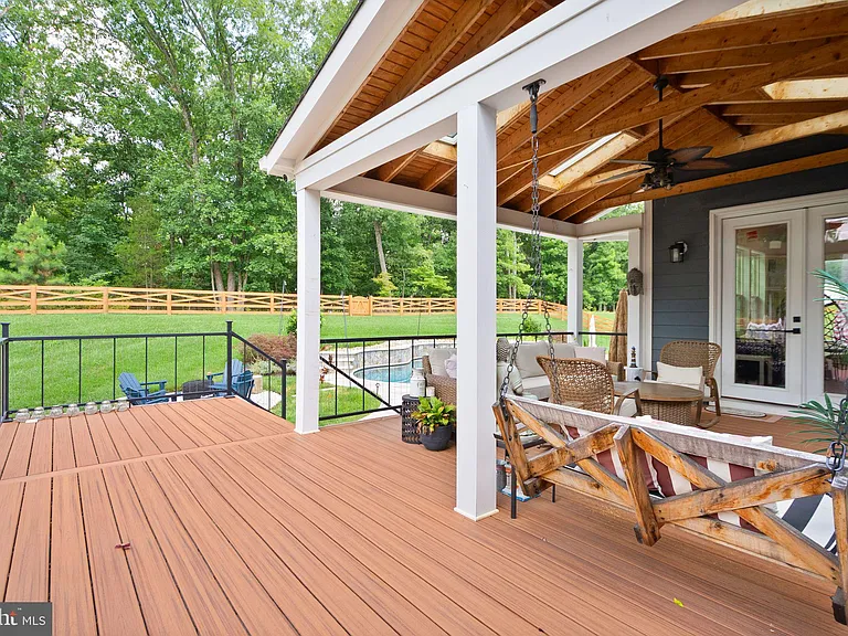 23297 Hastings Ridge Ct — Photo 37