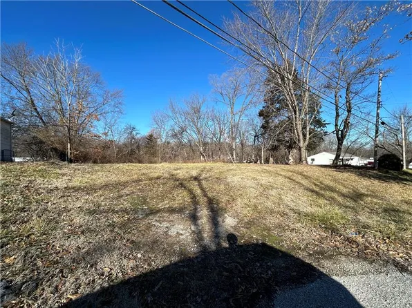 5228 Byrams Ford Rd, Kansas City, MO 64129