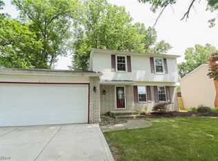 537 Howells Ct, Eastlake, OH 44095