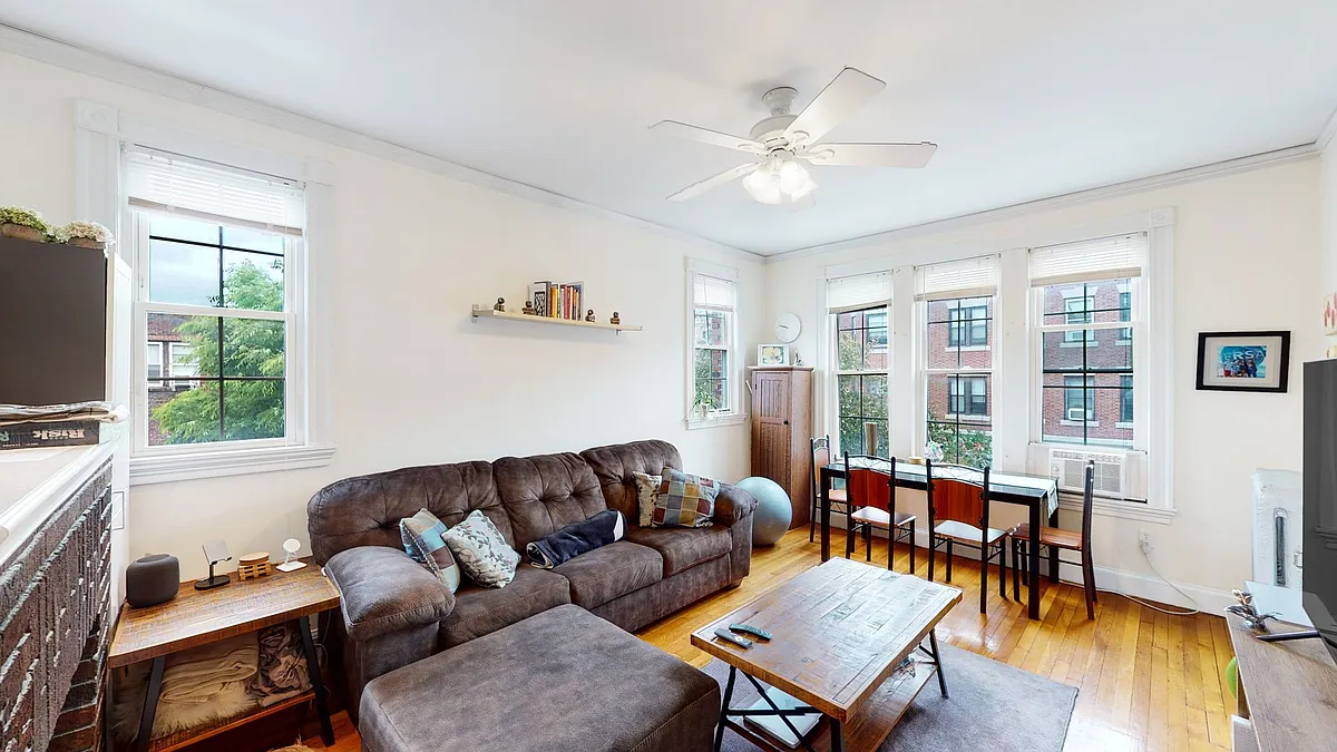Building Photo - 23 Glenville Ave #4