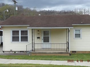 848 Fairlane Dr, Vanceburg, KY