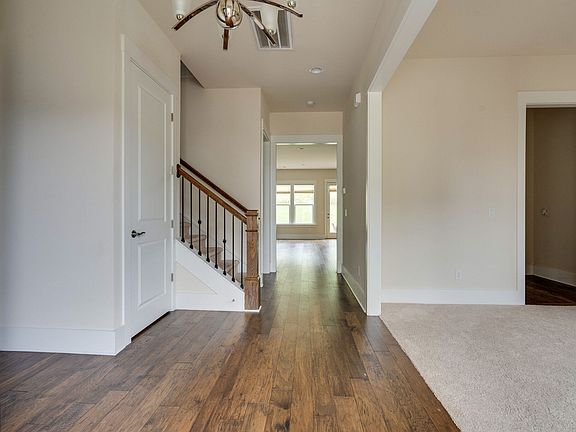 4th image of 1325 Fairbanks St