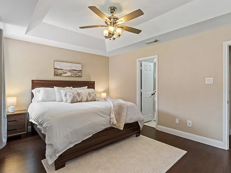 19 Alamosa Dr — Photo 12