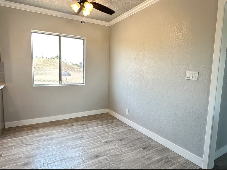 5908 Estrella Ave #3 — Photo 9