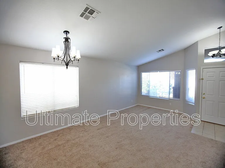 7725 W Foothill Dr — Photo 4