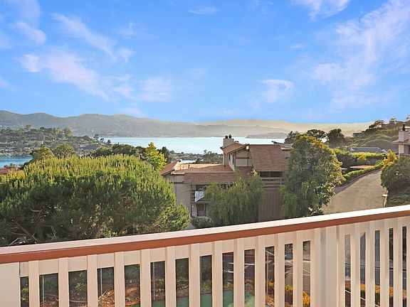3rd image of 99 Marinero Cir APT 205