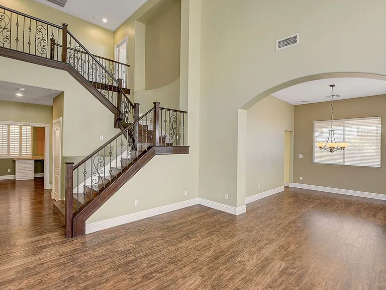 408 Silver Prairie Ct — Photo 10