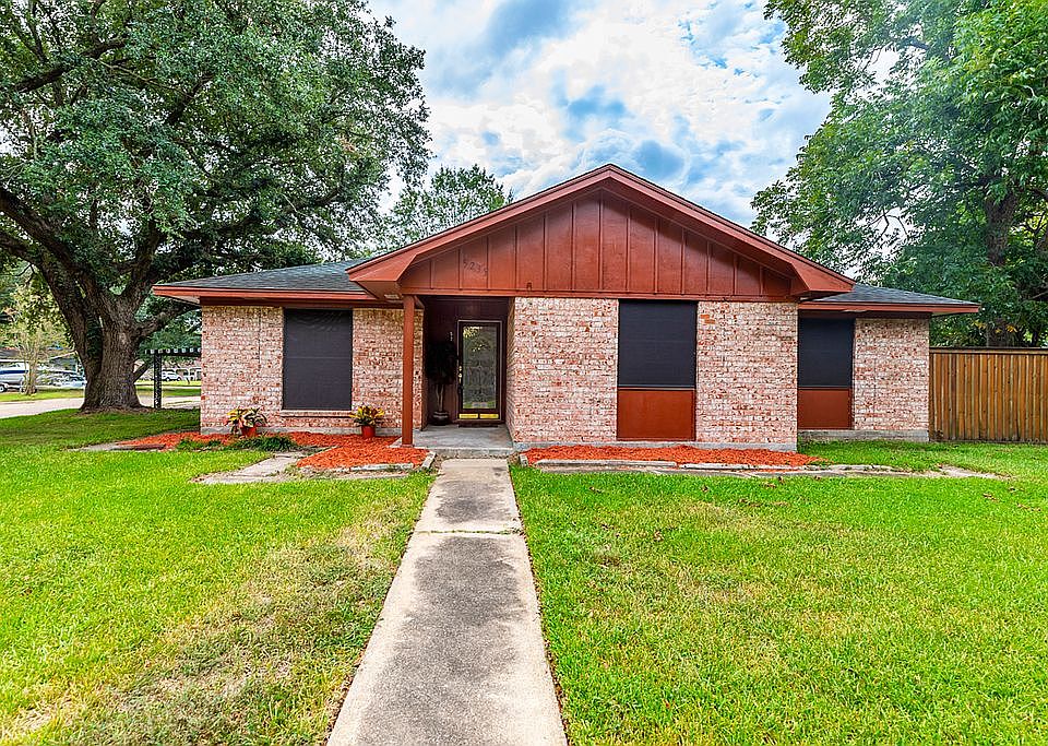 1st image of 5235 Dawn Dr