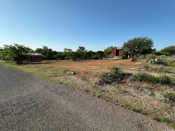 130 E WILLOW DR LOT 86 87, Granite Shoals, TX 78654