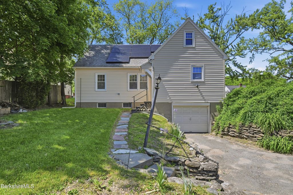 428 Dalton Ave, Pittsfield, MA - View 2