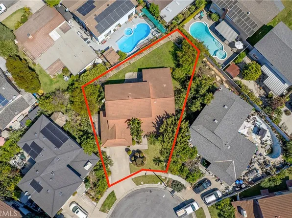 1323 S Scarborough Ln, Anaheim, CA 92804