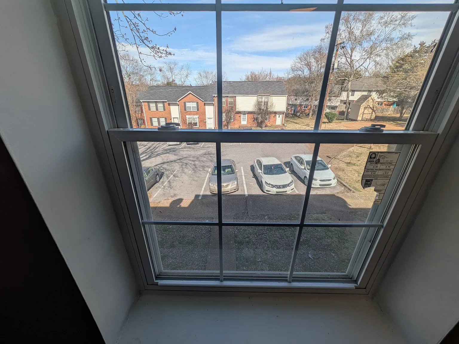 3 bed, 2.5 bath, 1480 sqft, $850 — Photo 4