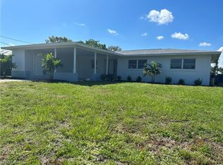 1048 NE Pine Island Ln, Cape Coral, FL 33909