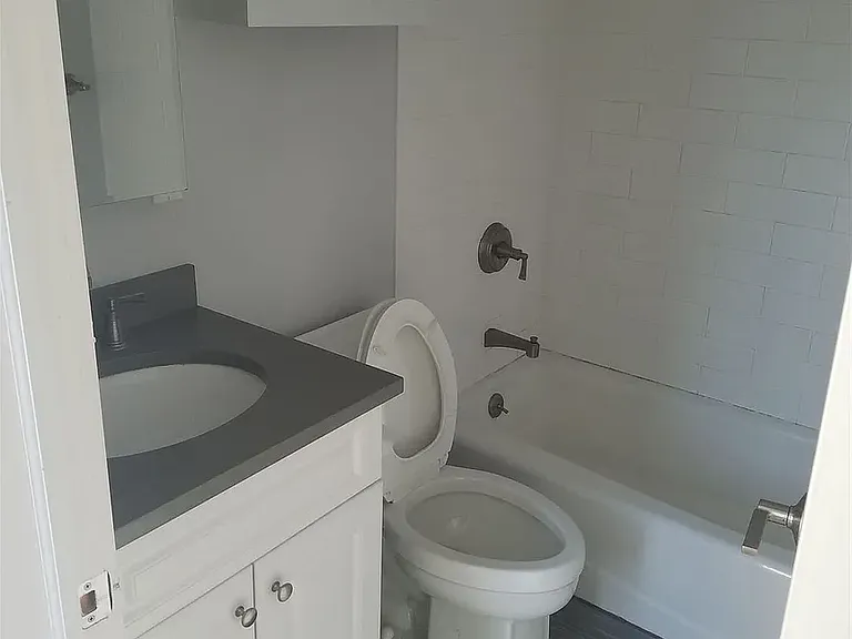 319 Willow Ave #2 — Photo 10