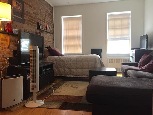 Rented by Mason Group LLC | media 28