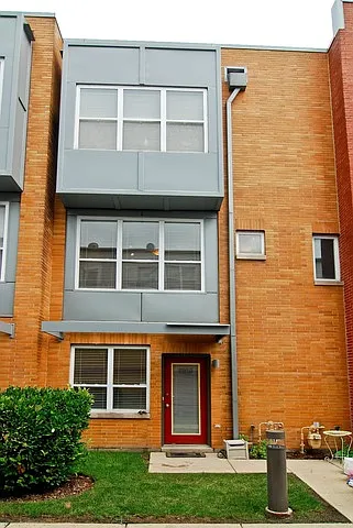 3209 N Drake Ave #H — Photo 1