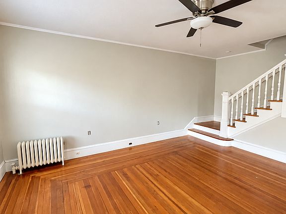 3rd image of 6 Glen Rd #2