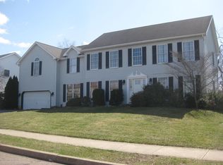 40 Reliance Dr, Wilkes Barre, PA 18702