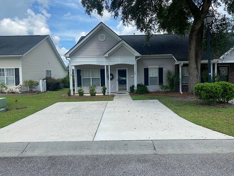 2nd image of 107 Stewart Pl