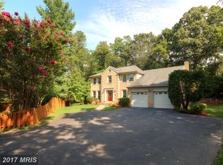 9604 Bronte Dr, Fairfax, VA 22032