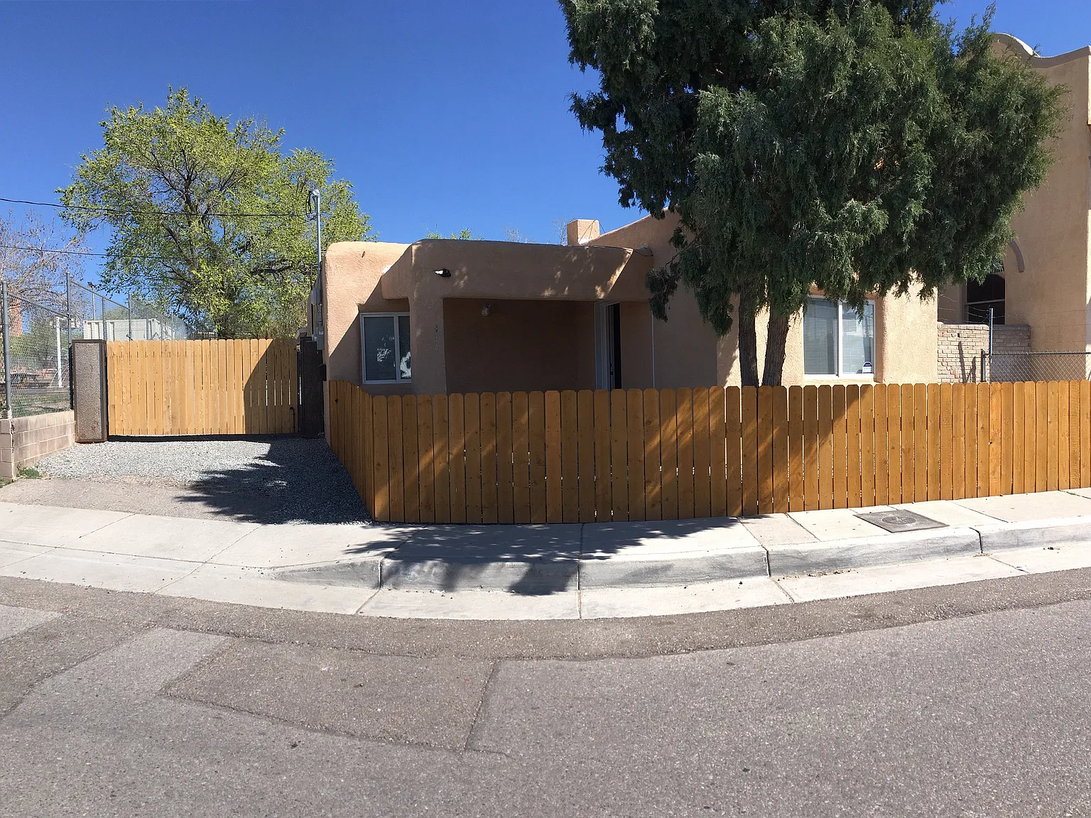 2 bed, 750 sqft, $1,595 — Photo 1