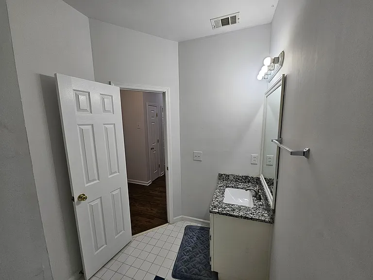 1651 Massachusetts Ave SW #22 — Photo 41