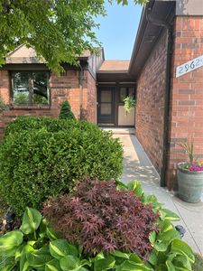 29624 Red Oak Dr, Warren, MI, 48092