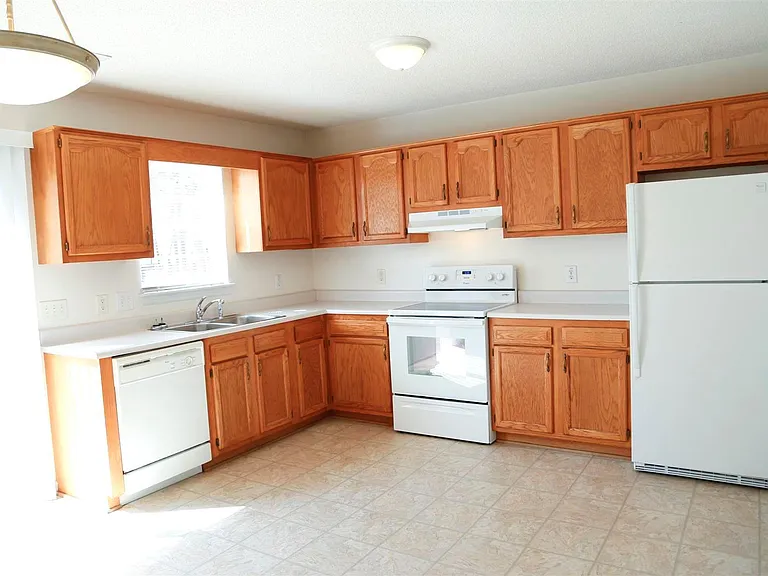 121 W Ivybridge Dr — Photo 12