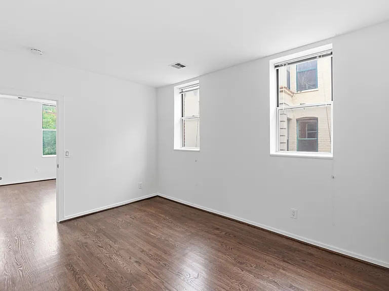 2611 Adams Mill Rd NW — Photo 13