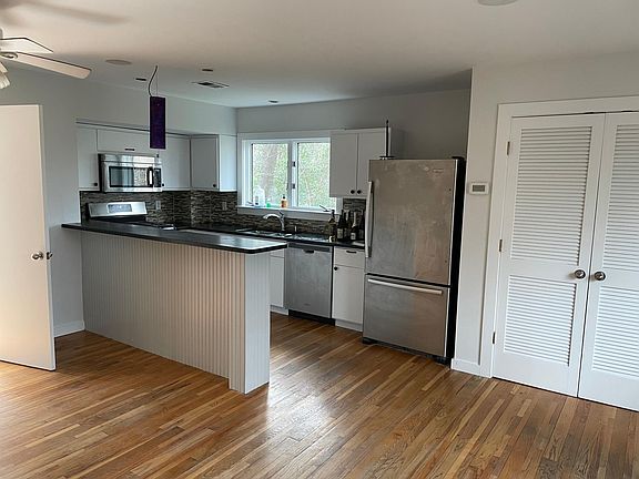 Kitchen & Laundry
