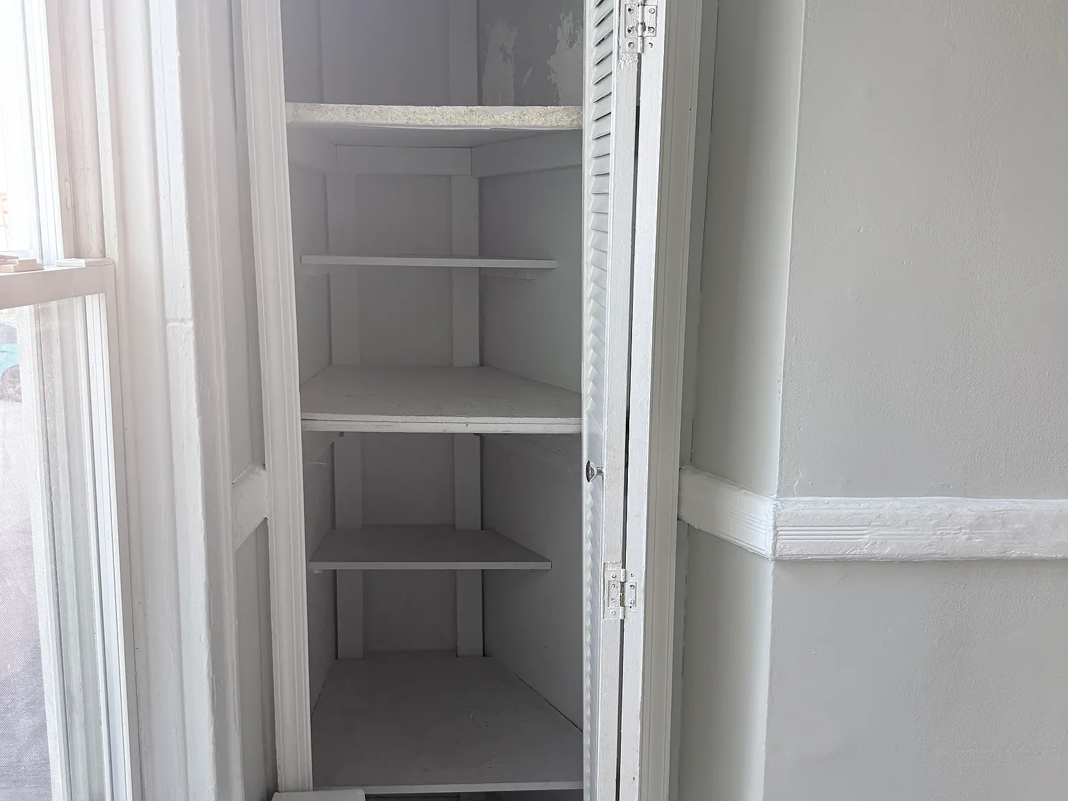 3 bed 2 bath apartment in Elizabethport — Photo 4