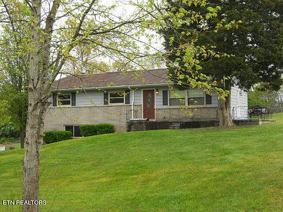 2nd image of 4032 Myrtlewood Dr