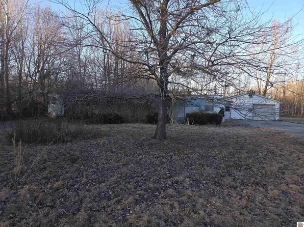 215 Butler Ln, Paducah, KY 42003