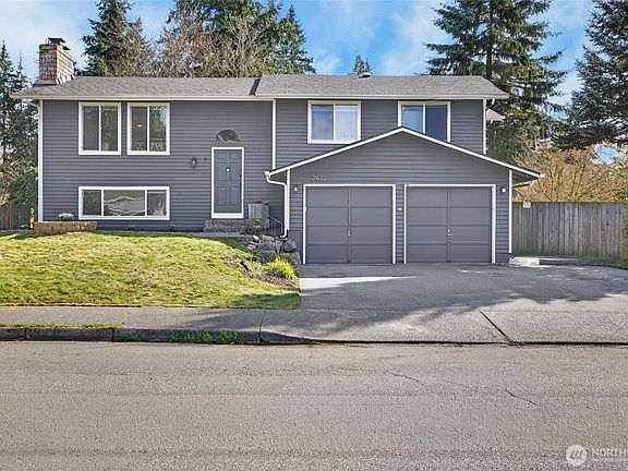 2nd image of 2622 168th Street SE