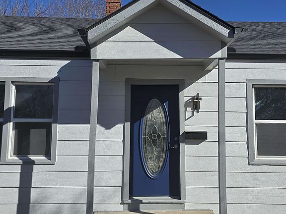 3rd image of 646 N Battin Ave