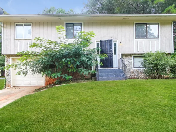 1597 Raven Valley Rd, Decatur, GA 30035
